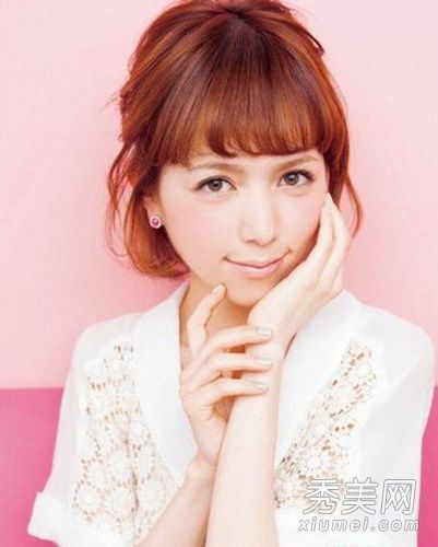 夏天如何防止晕妆？