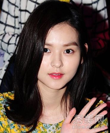 《邻家美男》中朴信惠的“立体眉”画