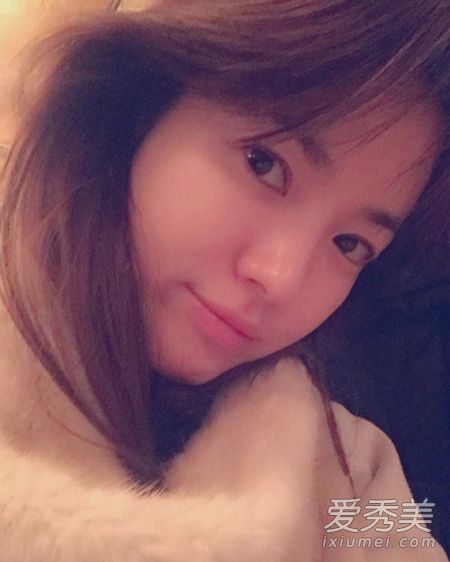 他们通过正确饮水获得了一张柔软的肌肉脸。