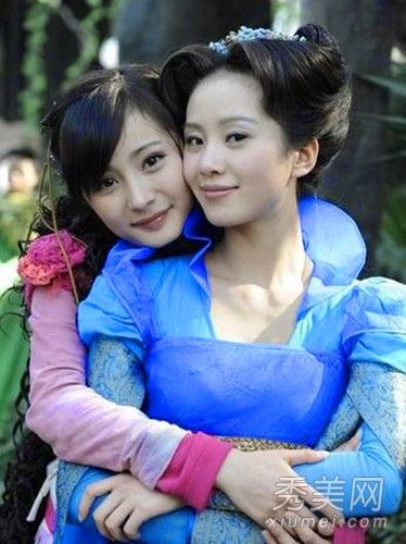 杨幂、刘师师宣布“秘密战争”四年大变样喜讯