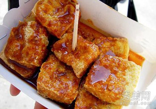 女性最好不要吃12种“毁容”的食物。