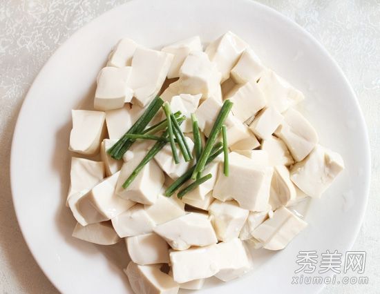 教你如何吃豆腐美白+排毒+减肥