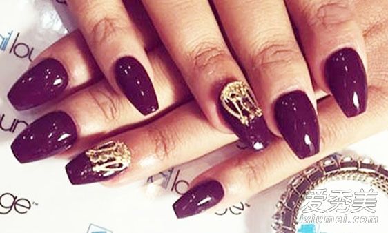 2015年日本街头的“芭蕾美甲”