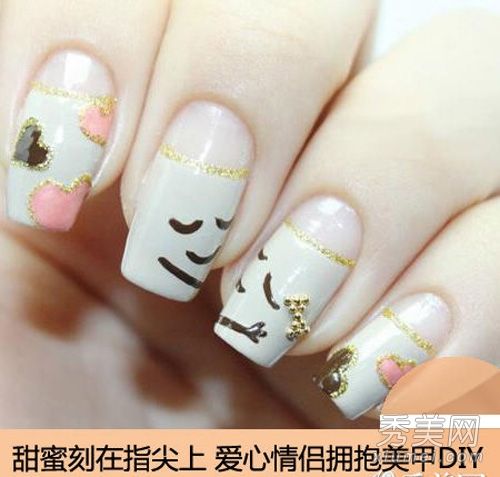 美甲教程:DIY情侣美甲步骤简单