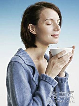 皮肤发黄吃什么调理？红枣和黑芝麻提亮肤色