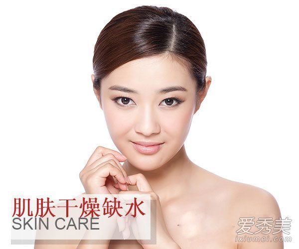 这样做将有助于你远离粉刺的困扰。