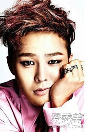 权志龙和黄子韬的男人在眼线上比你漂亮！