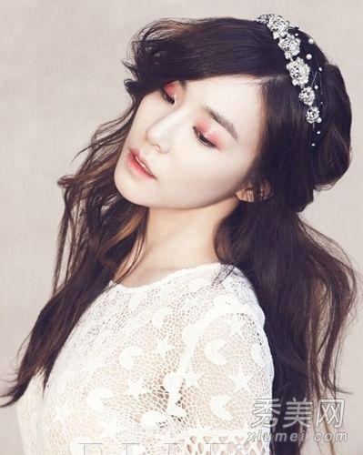 青少年蒂芙尼彩色烟熏眼妆教程(团体照片)