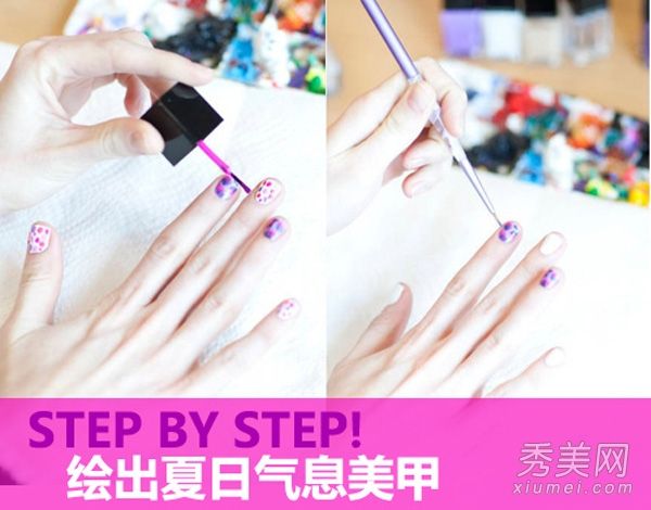 DIY扎染图案美甲营造清爽的夏日氛围