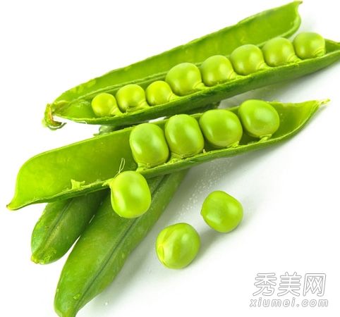 如果你想让你的皮肤变得白嫩光滑，你通常会吃10种蔬菜。