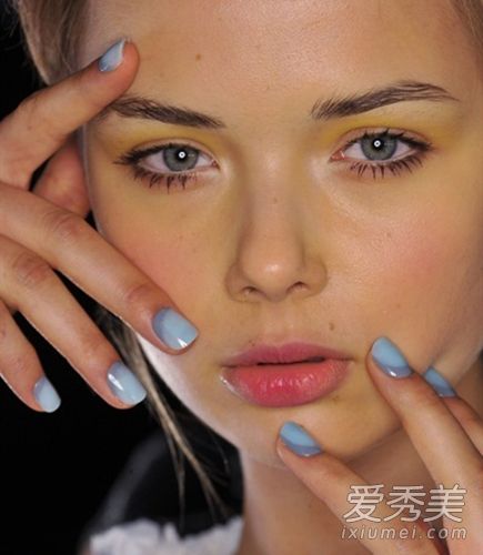 夏季美甲流行趋势3美甲不能少