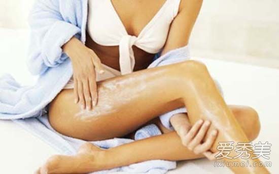 十个超低温护肤知识面膜分为正面和负面。冰箱里的口红