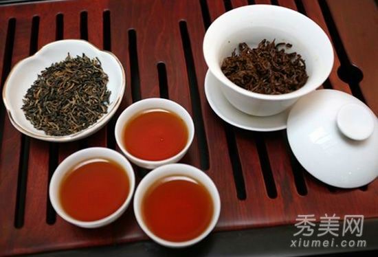 DIY抗皱面膜:如何制作红茶蛋清面膜？