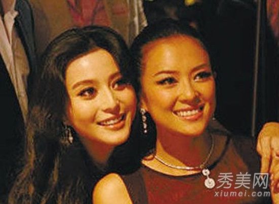 女明星摆姿势拍照，谁做过整形手术？谁的脸更小？