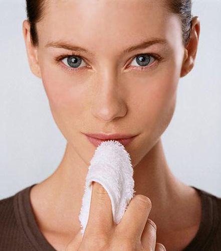 如何去角质？如何制作自己的唇膜？