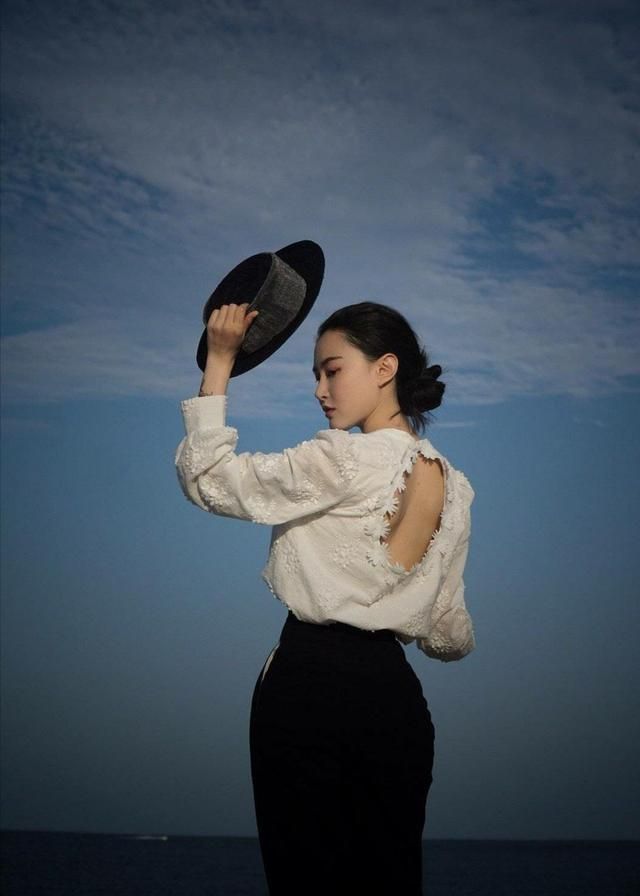 潮味儿十足的时尚穿搭,时髦减龄又迷人,轻松穿出满满的高级感