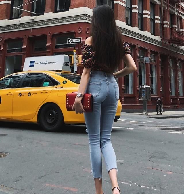 牛仔裤:简约的设计,让你随时勾画知性与优雅的女人味