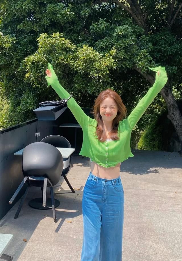 不仅要会选挑款，还得会搭配，只有穿对了，阔腿裤才是时髦神器