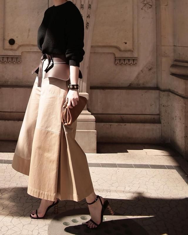 阔腿裤的洒脱与时尚，这样穿才能完美呈现，3个风格好搭又实用