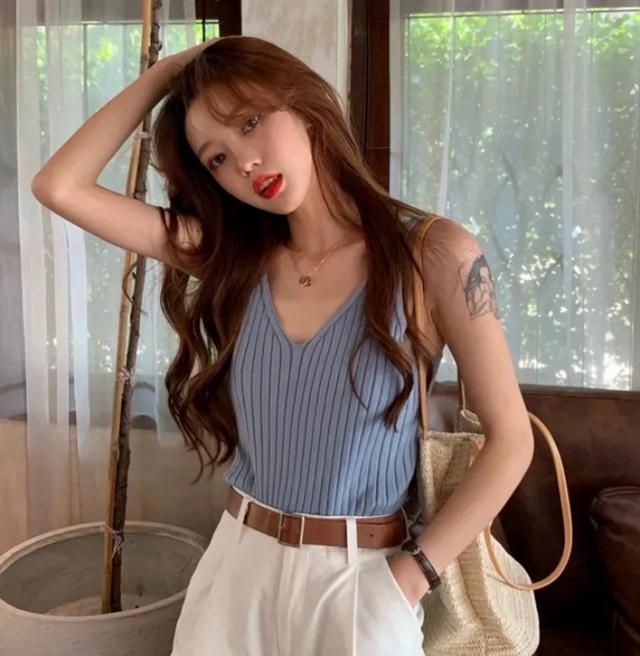 上衣款式太多不懂得挑?最近爆火的3款上衣,最全下装搭配照着穿