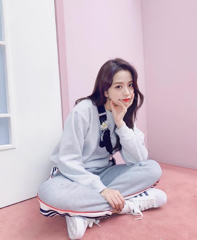 建议不会打扮的女人:记住以下4个搭配诀窍,穿出“大小姐”气质