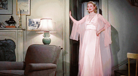 5款适合30-40岁女人穿的连衣裙,这样穿优雅又知性