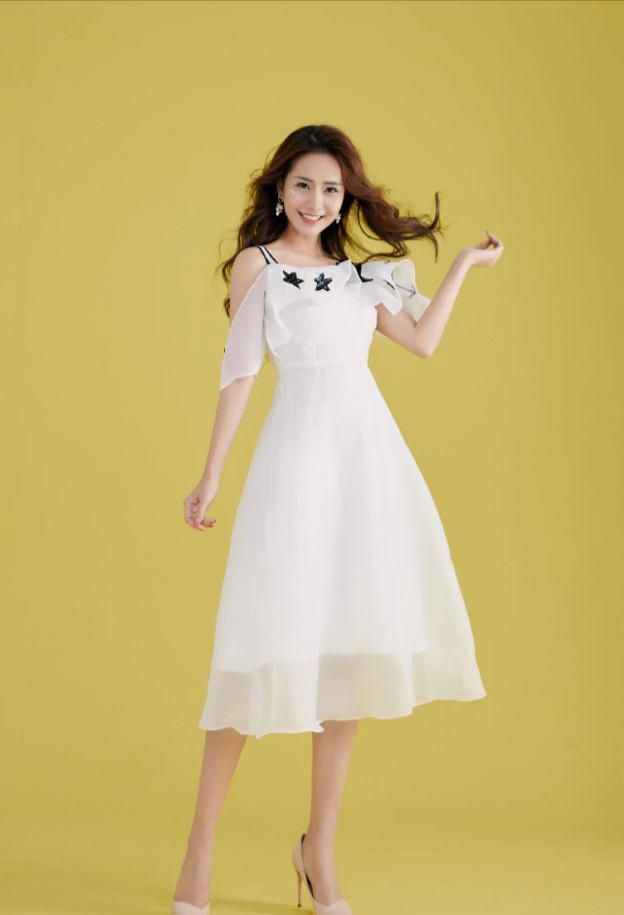 夏季爆款女装上线，简约时尚又凸显贵气，时髦精致更显高雅气质