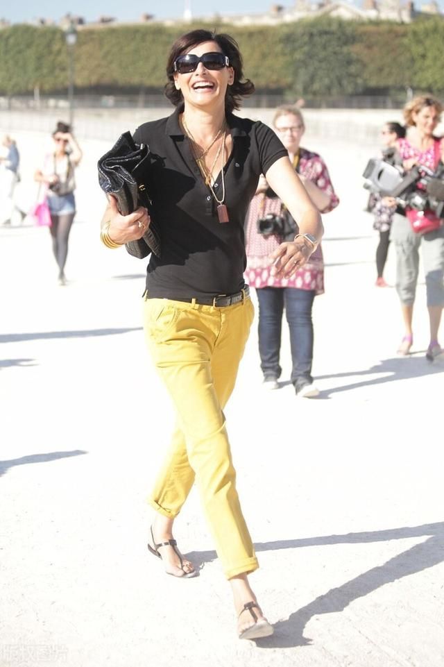 T恤多种搭配方式，想要哪种风格的都可以，舒适方便又时尚好看